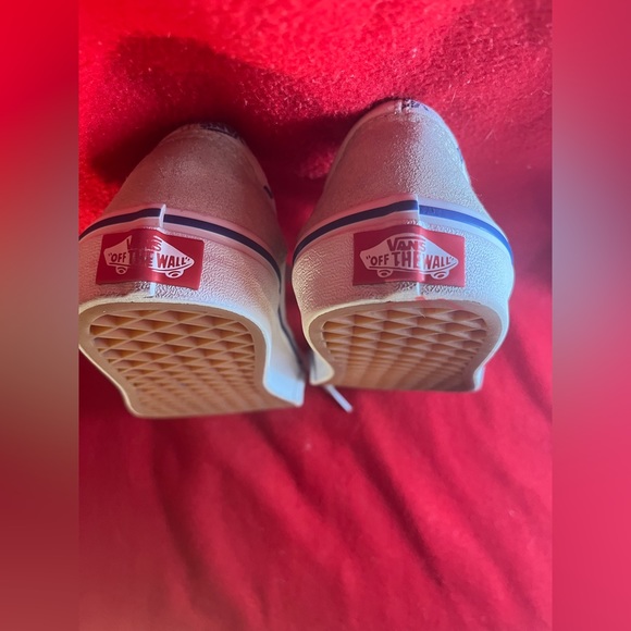 Vintage Style Vans Tennis Shoe - Picture 6 of 12